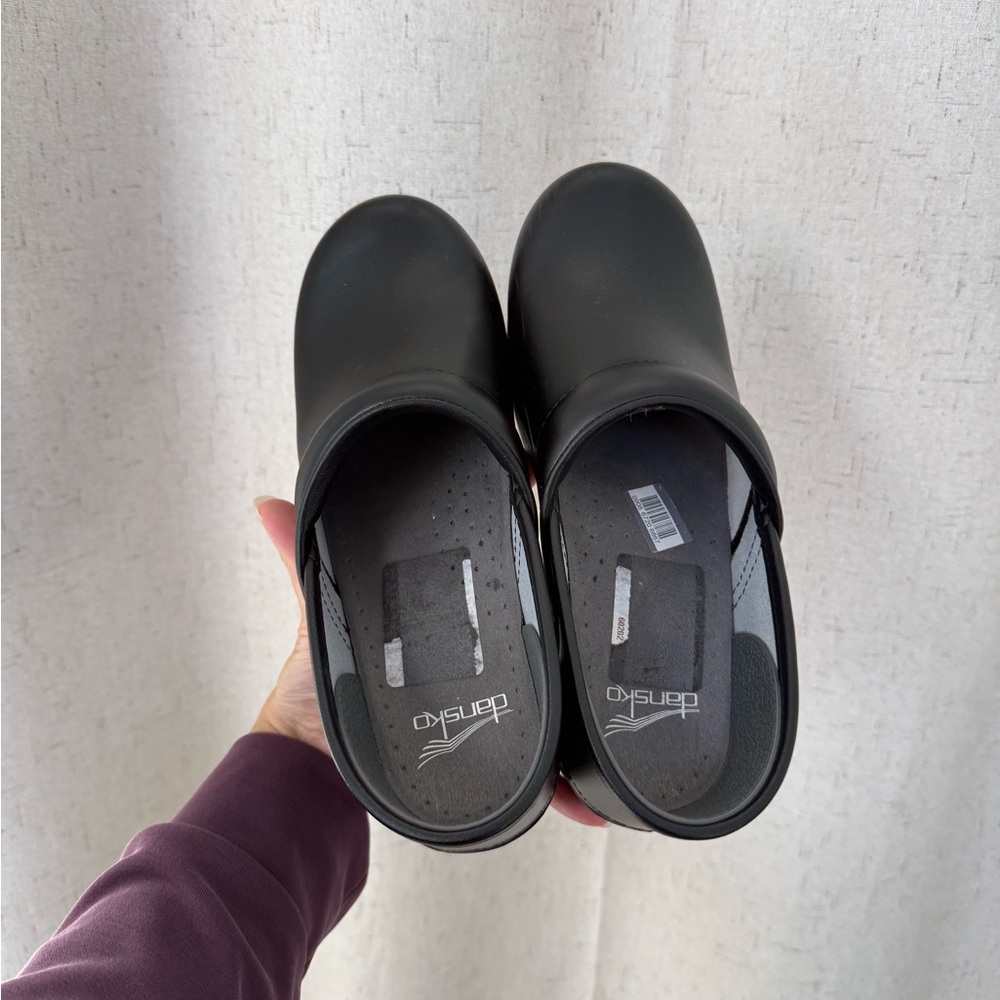 Dansko | Black Women's Clogs - Picture 2 of 6